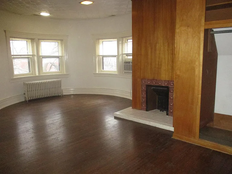1365 S 3rd St — Photo 12