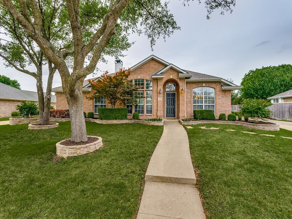 1st image of 529 Lochwood Dr