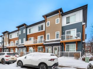 111 NE Rainbow Falls Gate #59, Chestermere, AB T1X0Z4