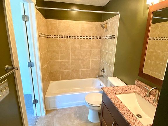 5th image of 9452 Hunters Creek Dr
