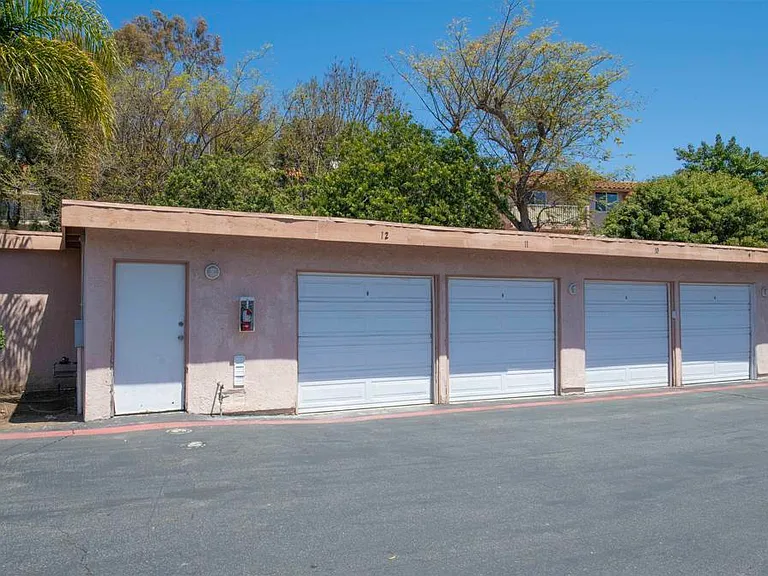 31916 Del Cielo Este — Photo 17