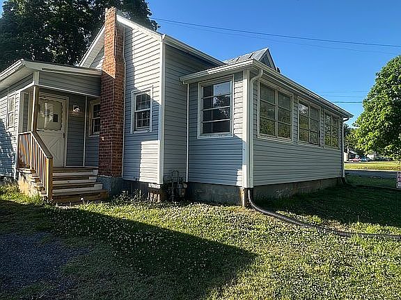 2nd image of 355 Long Hollow Rd