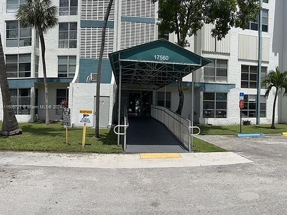 4th image of 17560 Atlantic Blvd APT 302