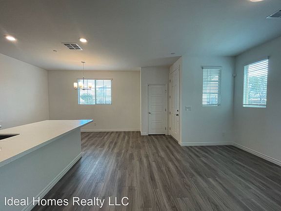 5th image of 782 Star Estates Ave