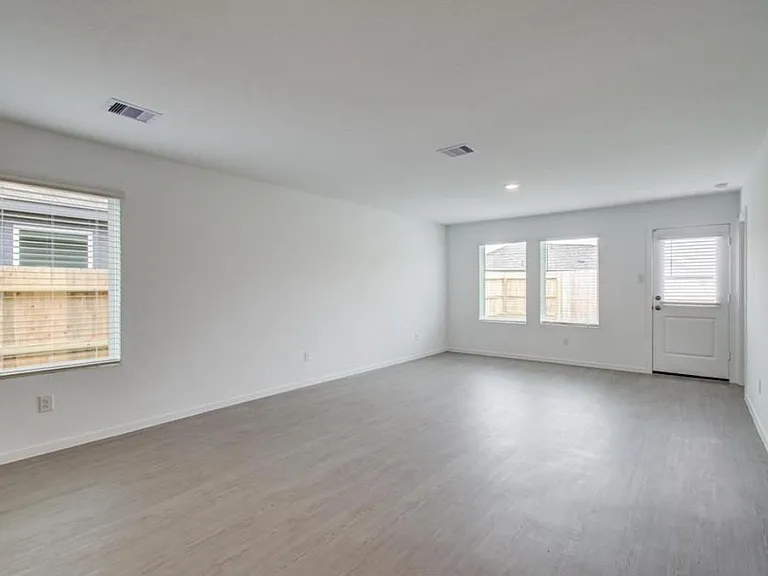 31430 Casacalenda Ln — Photo 14