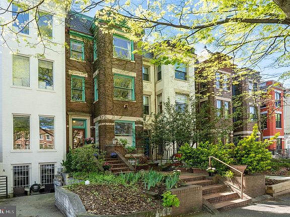 3rd image of 1944 Calvert St NW