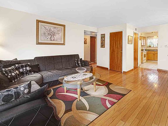 3rd image of 9454 Bay Colony Dr APT 2W