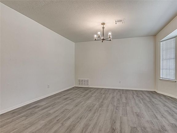 4th image of 1227 N Tela Dr