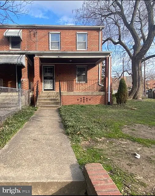 1920 18th St SE photo 1