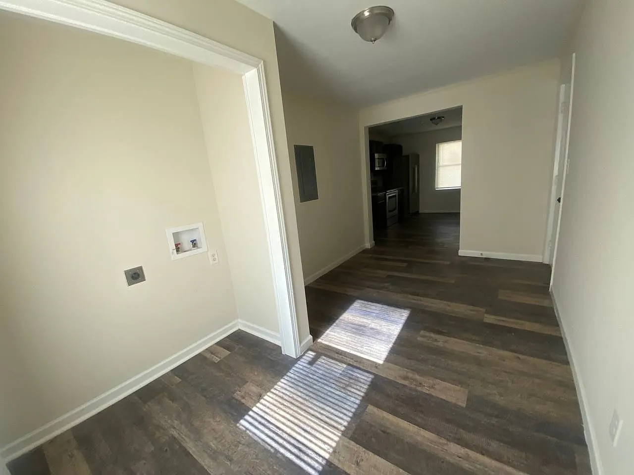 3 bed, 1.0 bath, 1254 sqft, $1,150 — Photo 4