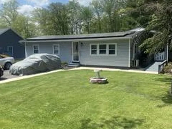 21 W Wyoming St, Tamaqua, PA 18252