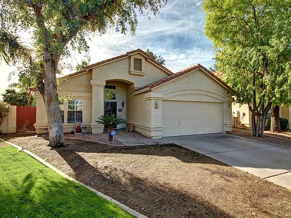 2nd image of 2329 E Gondola Ln