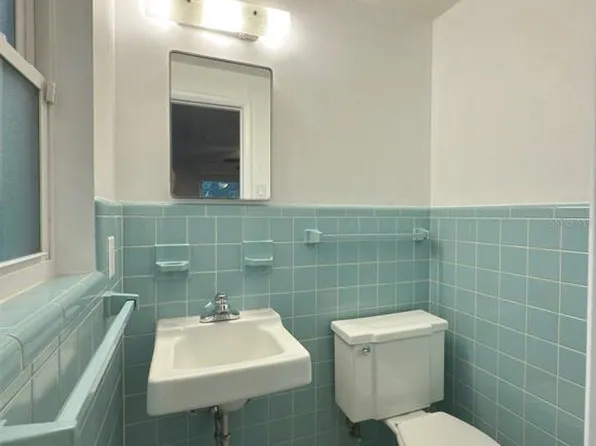 7901 N Greenwood Ave view 12