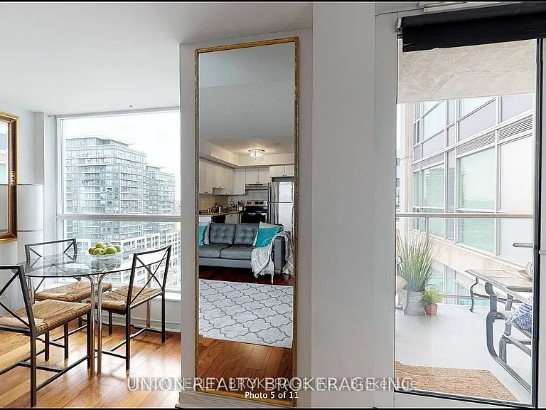 230 King St E #1703 — Photo 5
