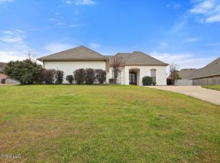 141 Copper Creek Dr, Clinton, MS 39056