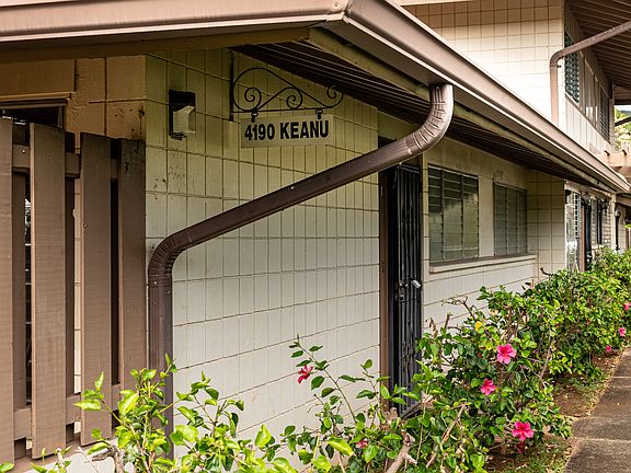 Approach to front door