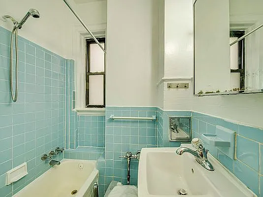 Rented by Jonis Realty | media 17