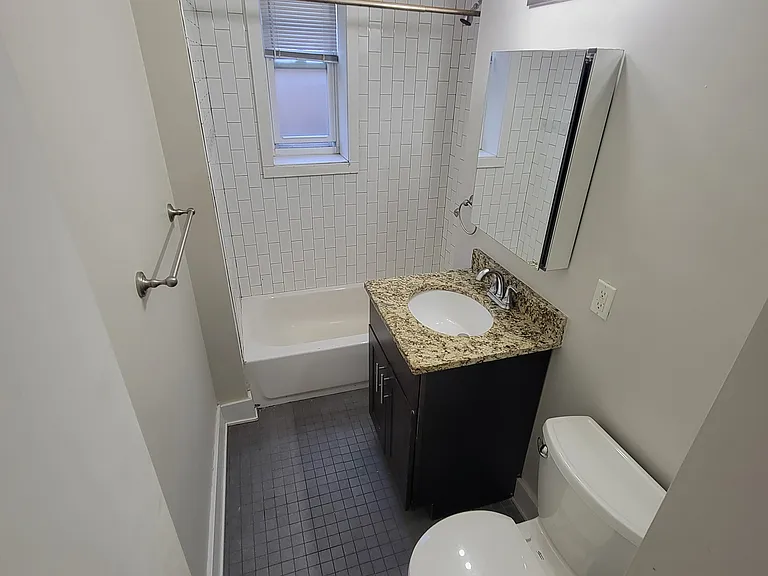 214 Duncan Ave #103 — Photo 8