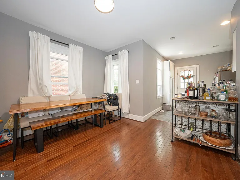 431 W Baltimore Ave — Photo 6