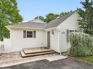111 Milton Rd, Oak Ridge, NJ 07438