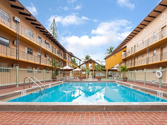 3rd image of 235 Sidonia Ave APT 112