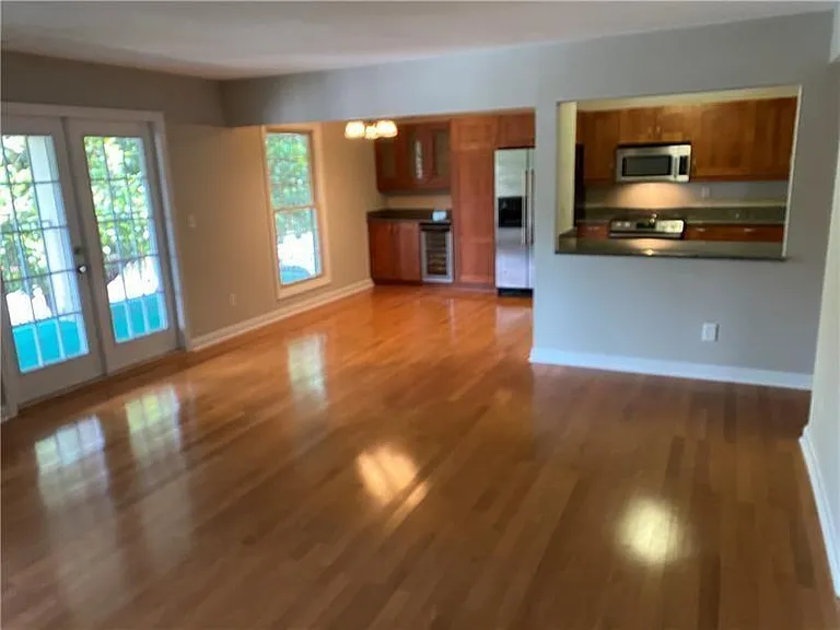 3125 Colonial Way #G — Photo 3