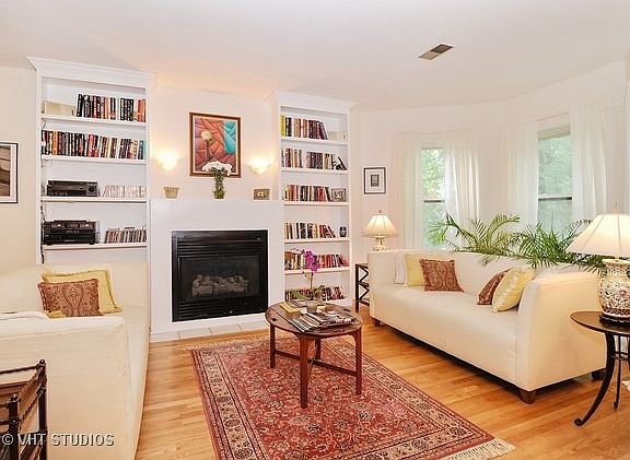 2nd image of 4750 N Magnolia Ave APT 2N