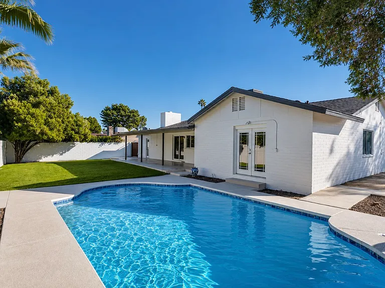 4044 E Yucca St — Photo 25