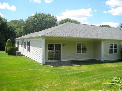4th image of 8 Orchard Meadows Dr