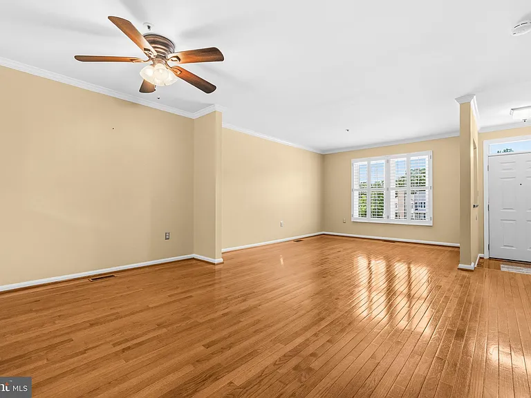 6837 Malton Ct — Photo 8