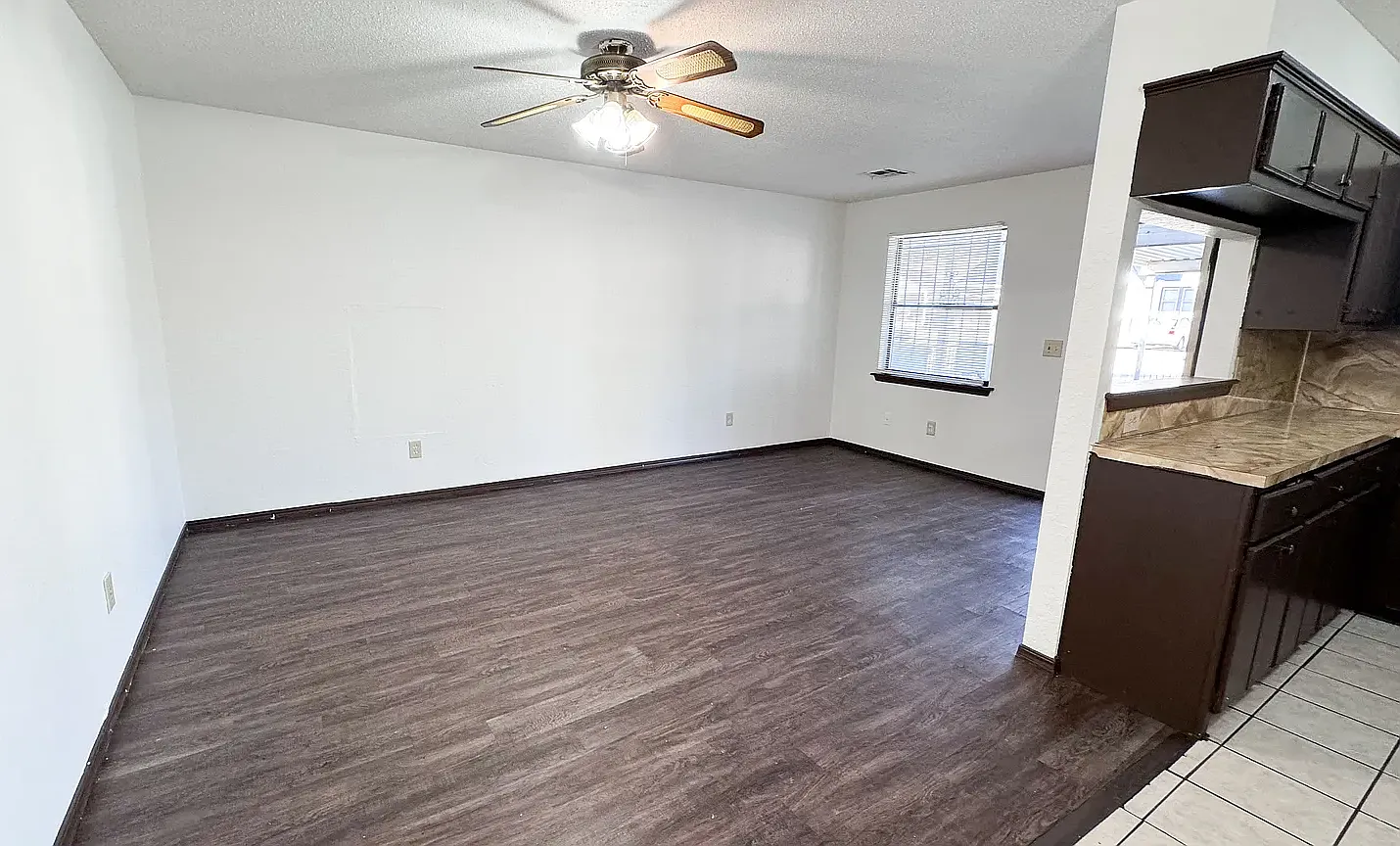 2 bed, 880 sqft, $1,050 — Photo 4
