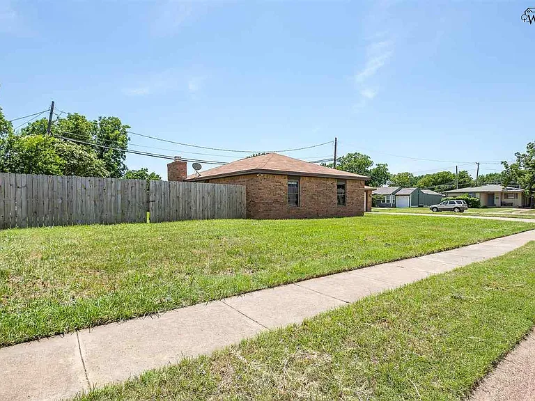 3035 Abbott Ave — Photo 26