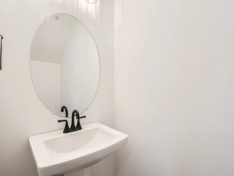 1113 Alcove Way — Photo 8