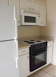 5th image of 266 Gresham St APT A