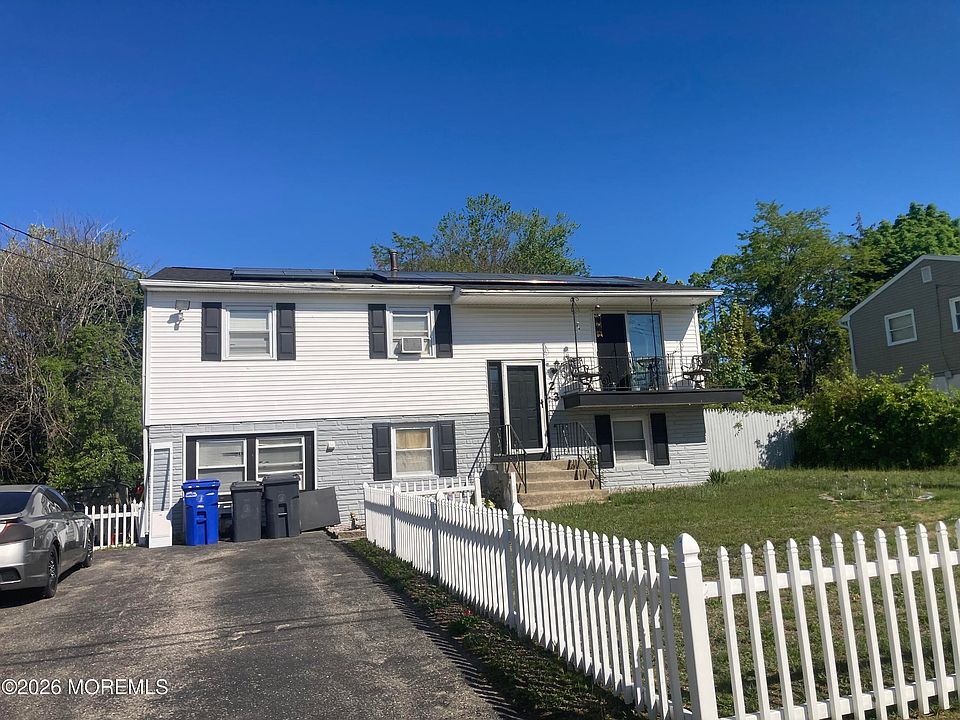1st image of 23 W Ridge Road