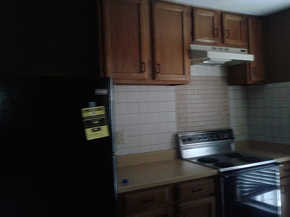5th image of 2410 Sunflower Dr