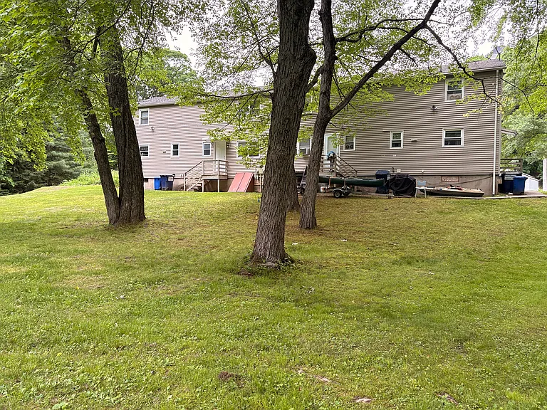 49 Riverton Rd #49 — Photo 3