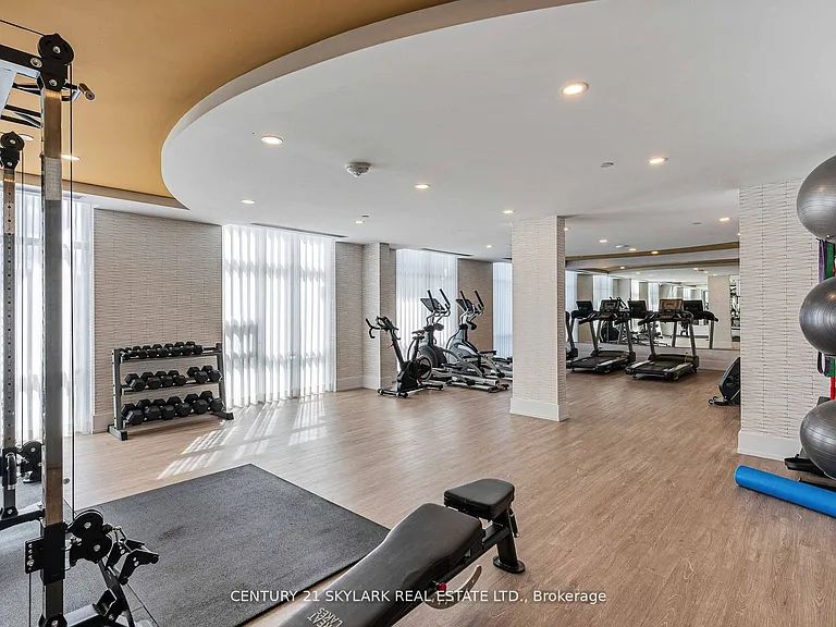 460 Dundas St E #701 — Photo 31