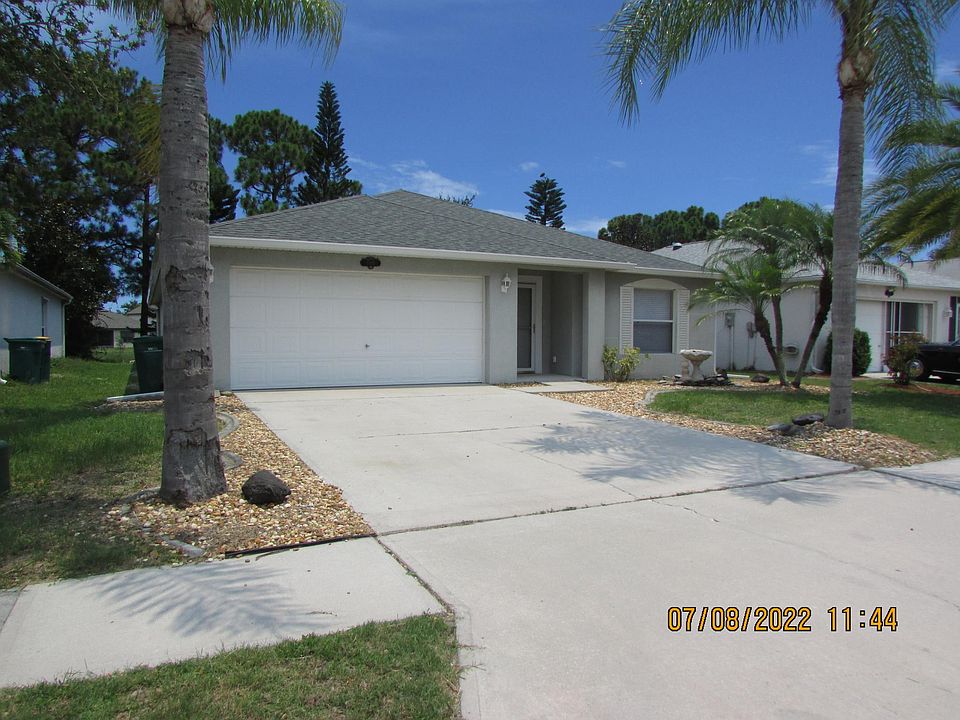 1st image of 700 Benton Dr