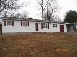 212 Power Dr, Hudson, NC 28638