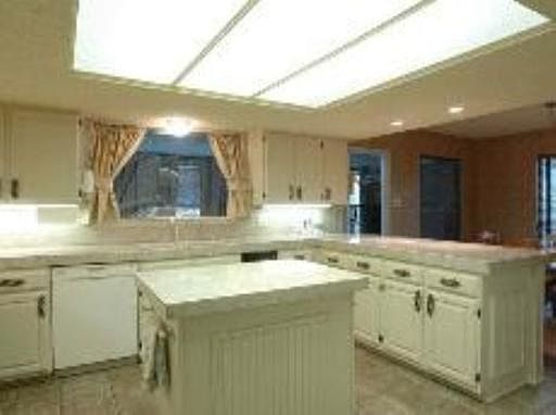 3rd image of 4522 BRIARWICK DR
