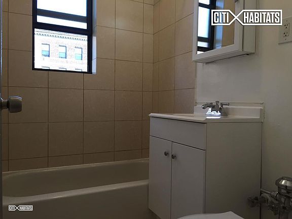 5th image of 301 Cumberland St APT C2