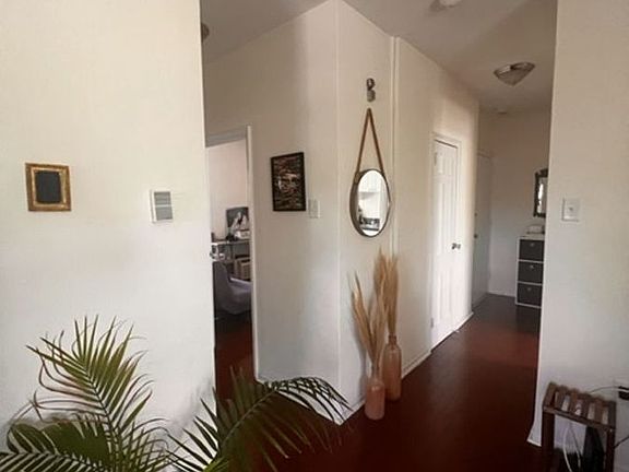 4th image of 721 Melon Pl #C