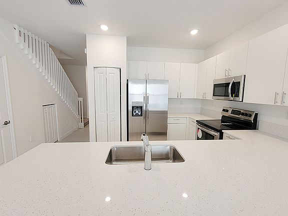 3rd image of 13302 SW 286th St #13302