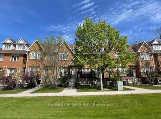 126 Rory Rd #13, Toronto, ON M6L 3G4