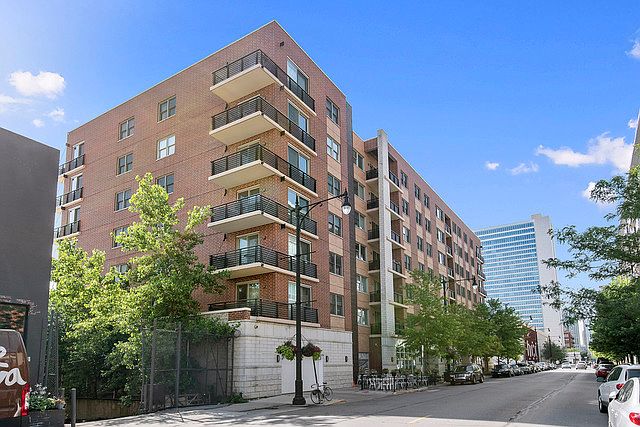 1st image of 873 N Larrabee St APT 602