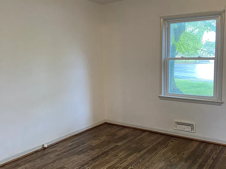 11320 Greenberry Rd — Photo 11
