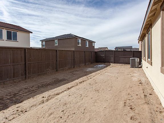 3rd image of 2032 Forestgate Dr