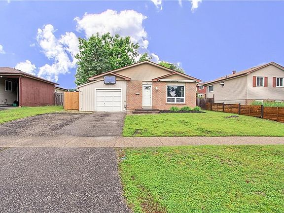 4th image of 46 Austen Ln