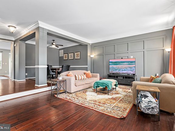 4th image of 22646 Upperville Heights Sq